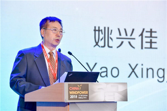 他创造了史上最不可思议的奇迹,他创造了三个第一