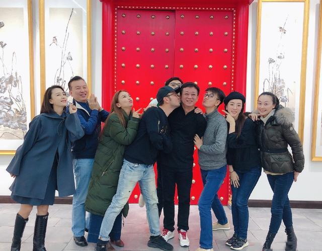 朱军现实生活照,朱军现在生活照