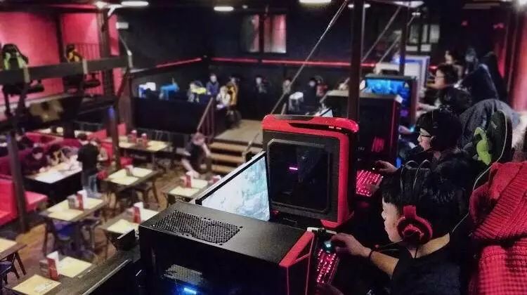 我为什么想在意大利开网咖？