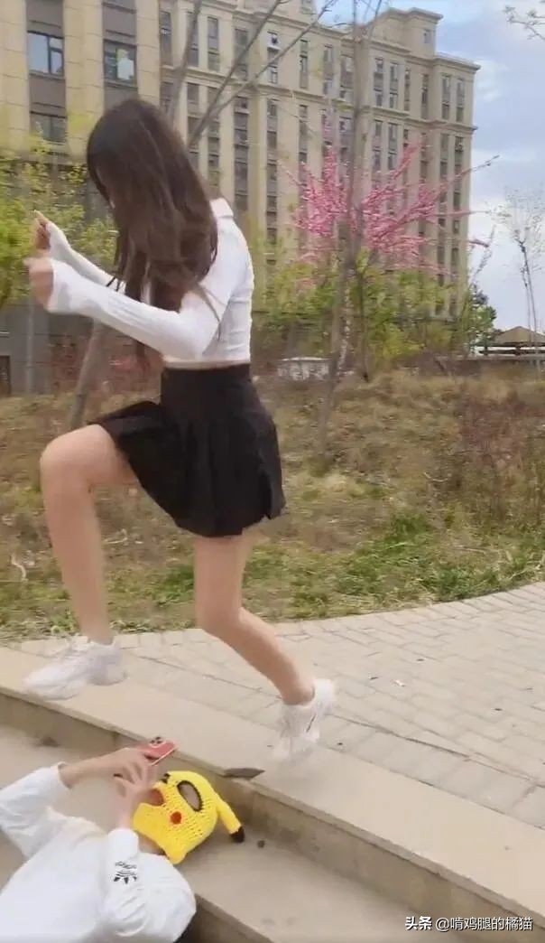 男朋友问我要不要吃东西咋回复,男朋友问我要不要吃夜宵怎么回复