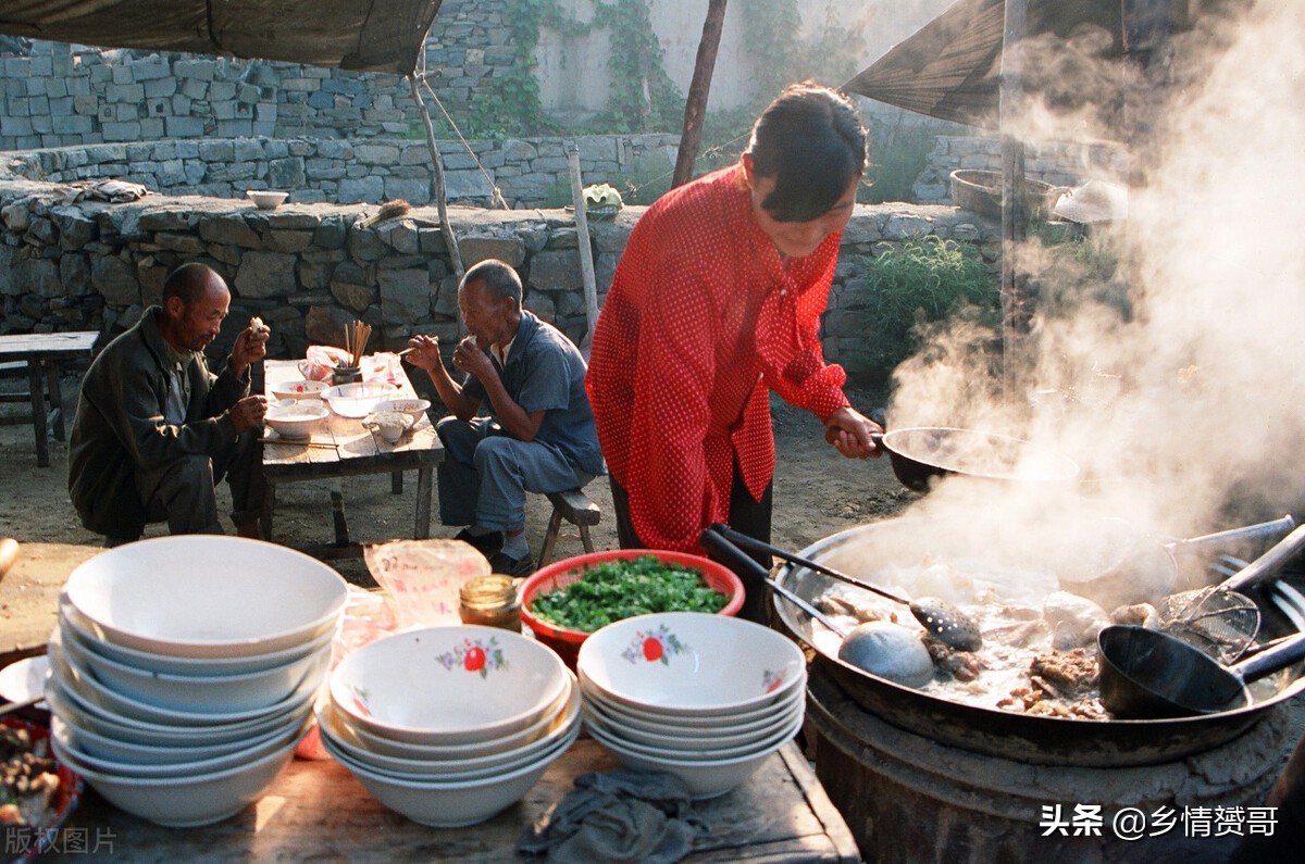 小县城或者农村适合做什么小生意,农村做什么小生意稳定