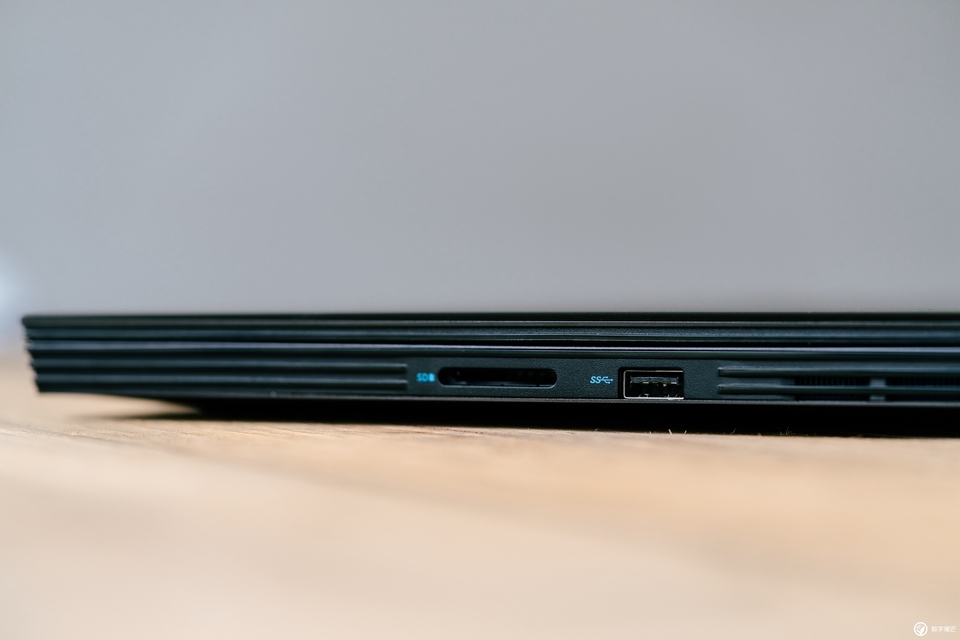 戴尔g7游戏笔记本多大,pc玩家