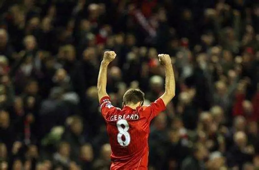 贝尼特斯是足坛出名的战术大师,贝尼特斯谈大连人续约