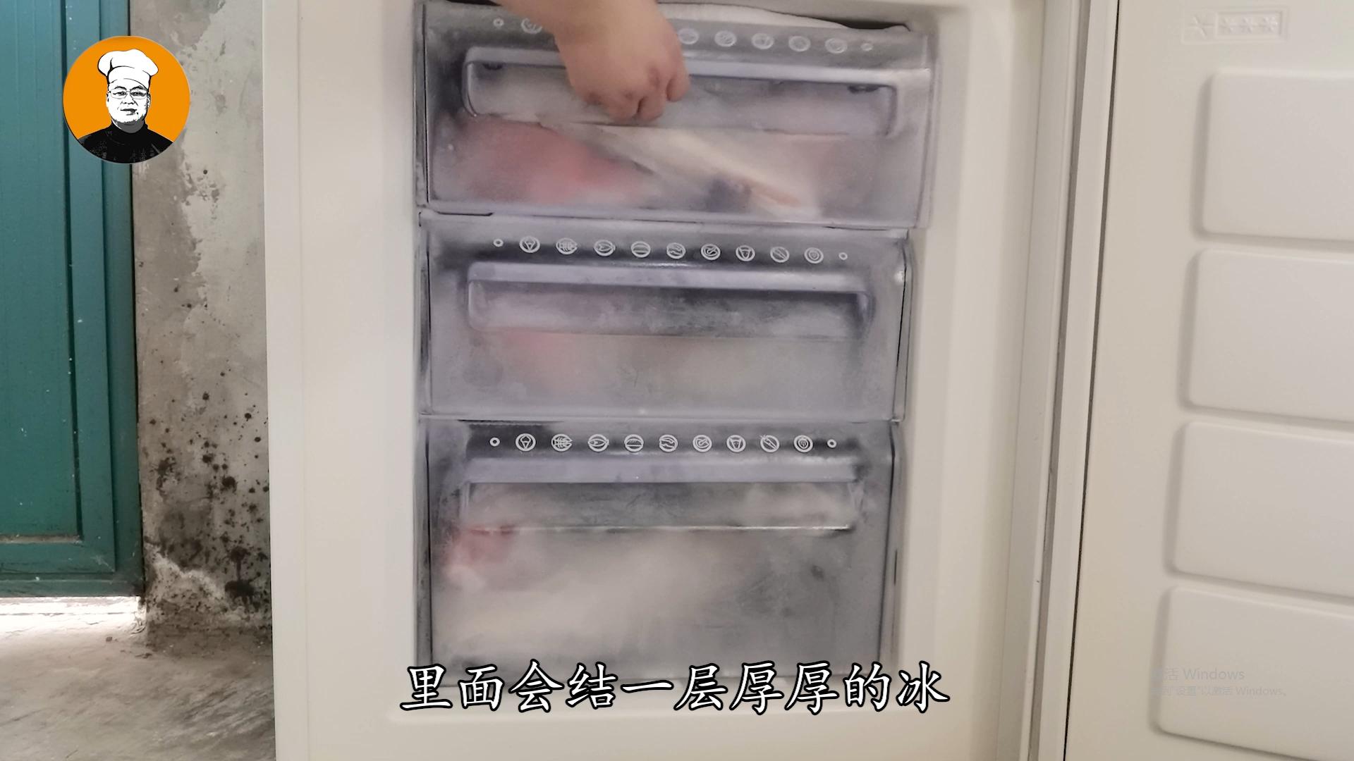 冰箱结冰太厚切记别敲,冰箱结冰不结霜的小窍门