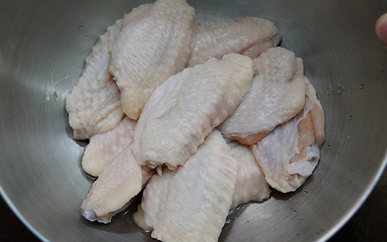 蛋黄鸡翅怎么做外酥里嫩,蛋黄鸡翅的糊怎么调