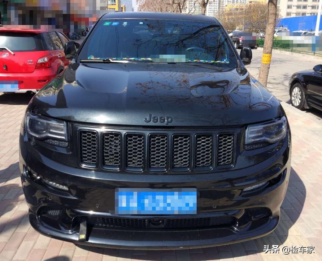 2万公里贬值80多万，45万买辆V8+6.4L的JEEP大切诺基SRT还值吗？