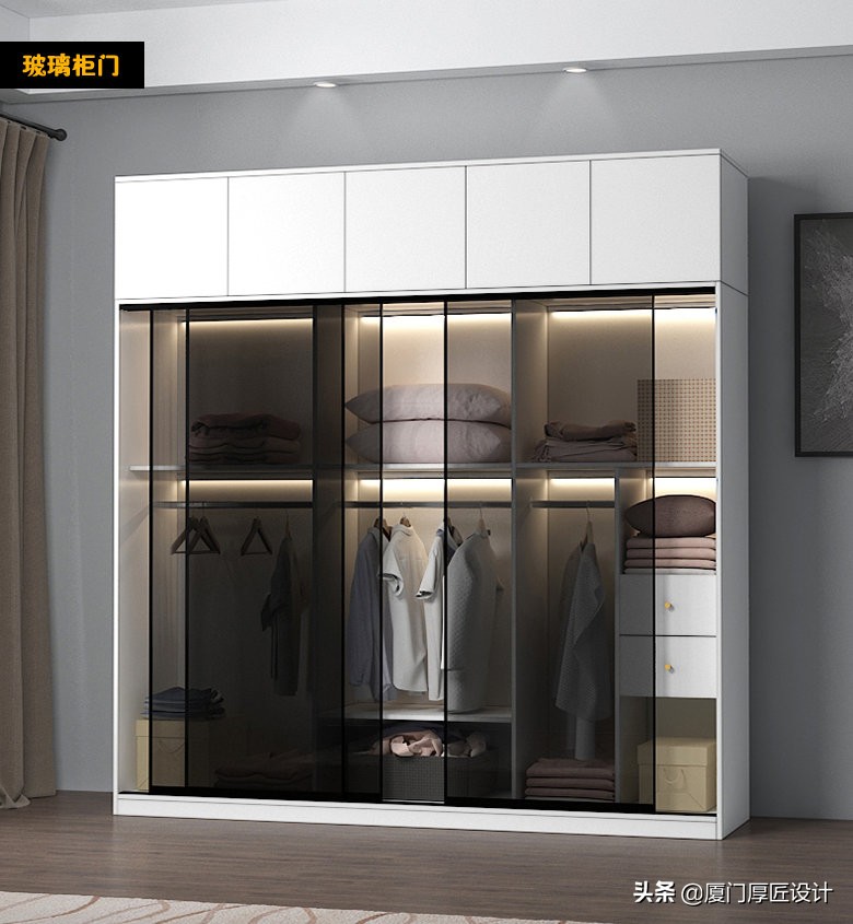 衣柜门做茶色玻璃还是黑灰色好看,衣柜门玻璃的好还是木质的好