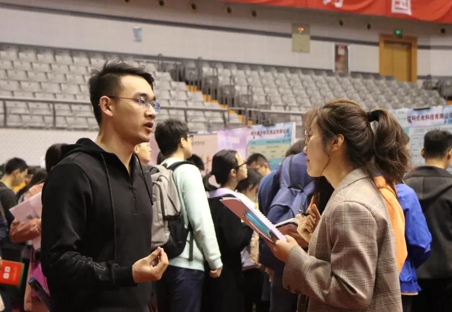 事业编和行政编谁更有前途,行政编和事业编差距有多大