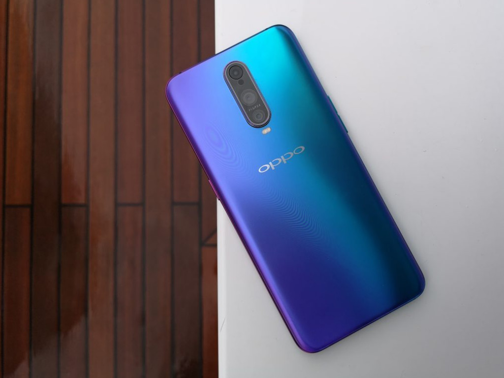 oppo手机r系列与reno区别,opporeno系列和r系列哪个更好