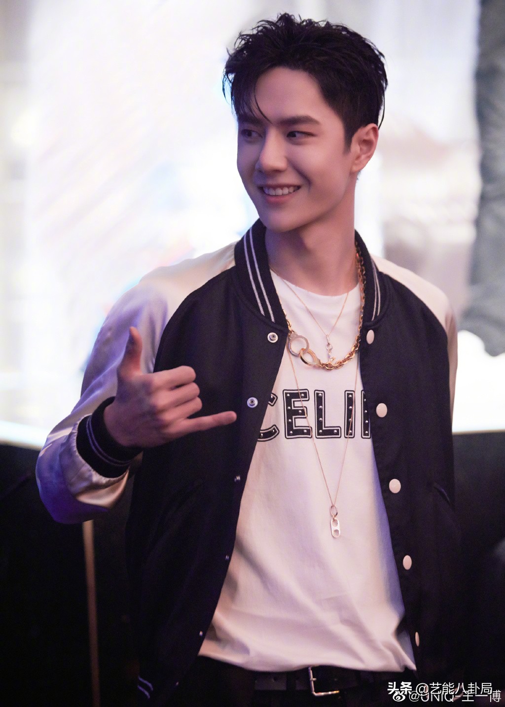 第一个与辱华品牌解约的明星,多位艺人解约辱华品牌