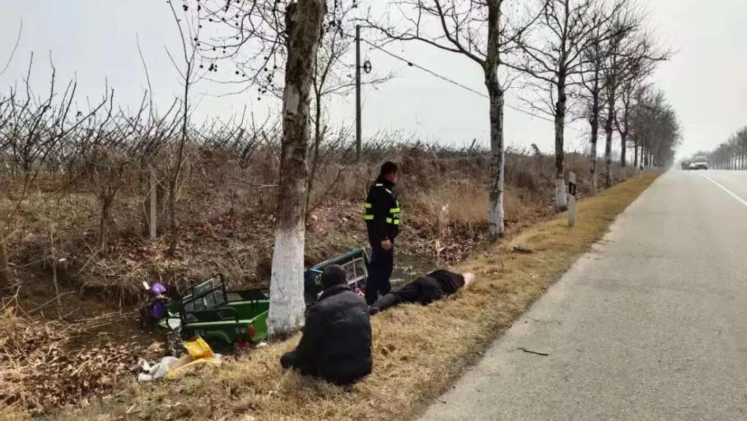 婚礼车队遭遇车祸,结婚包车途中出事