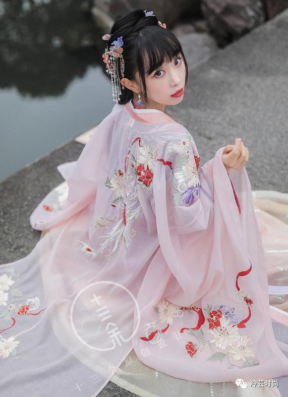 新手应该买怎样的汉服,怎么买适合自己的汉服