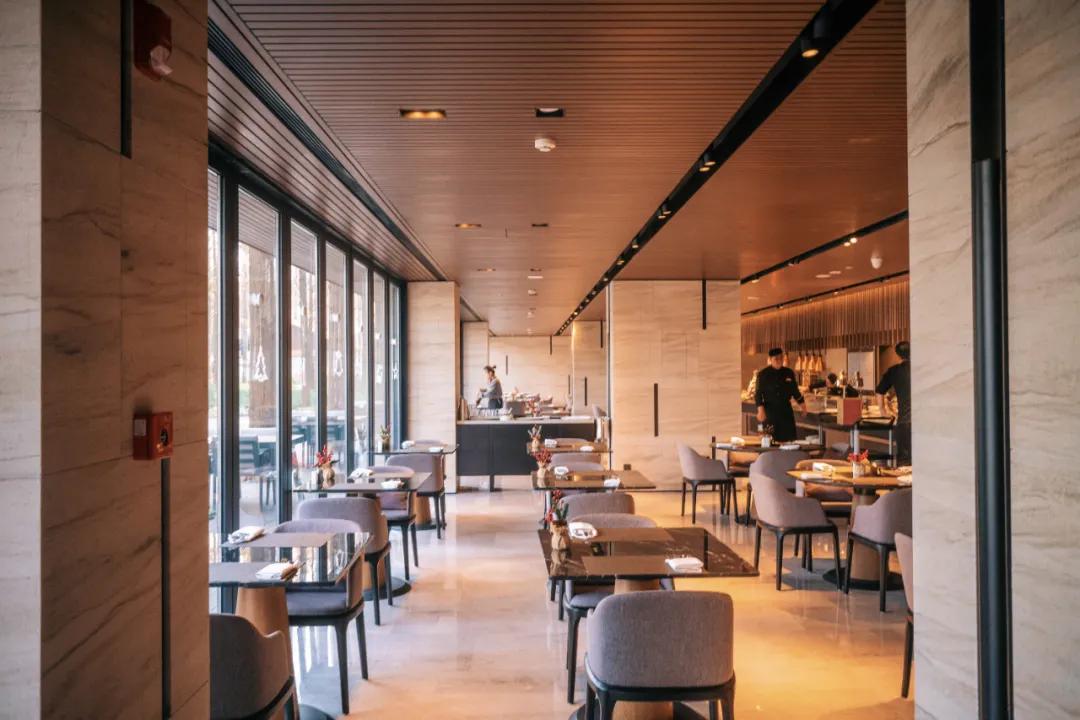 这家国宾馆，简直就好看的不像是国宾馆