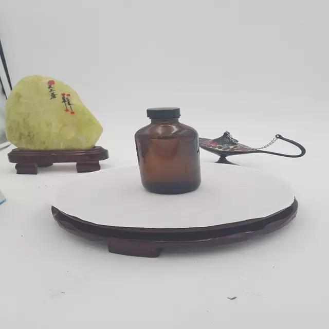 沉香彰显女士的优雅与气质,沉香是优雅迷人的吗