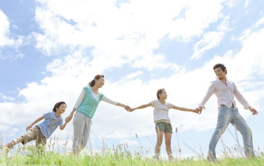 小孩耳朵有小孔好吗,孩子耳朵看富贵命