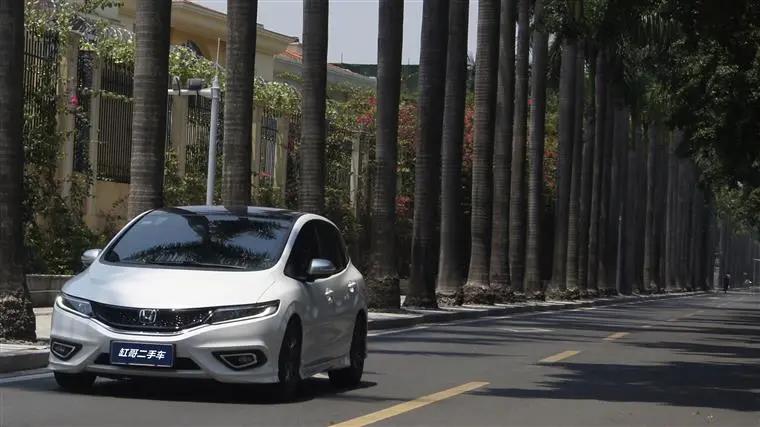 满足“多人运动”与“炸街”需求，8W+任性开回家！