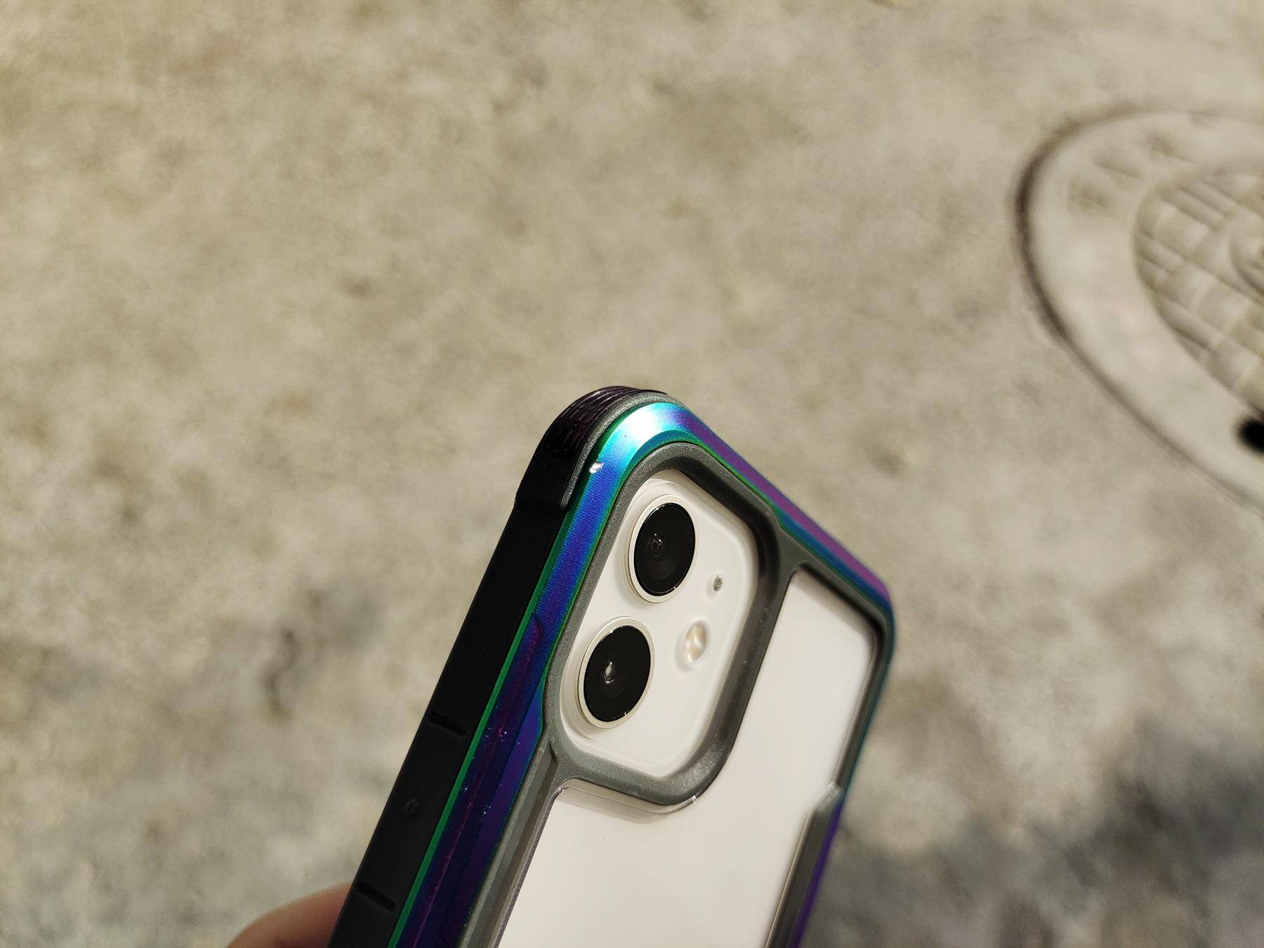 iphone12怎么挑选手机壳,iphone12套上透明手机壳是什么样