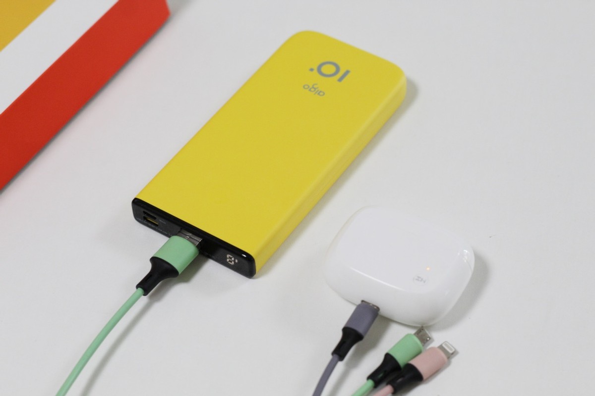 aigo20000毫安充电宝快充,aigo移动电源d20000+