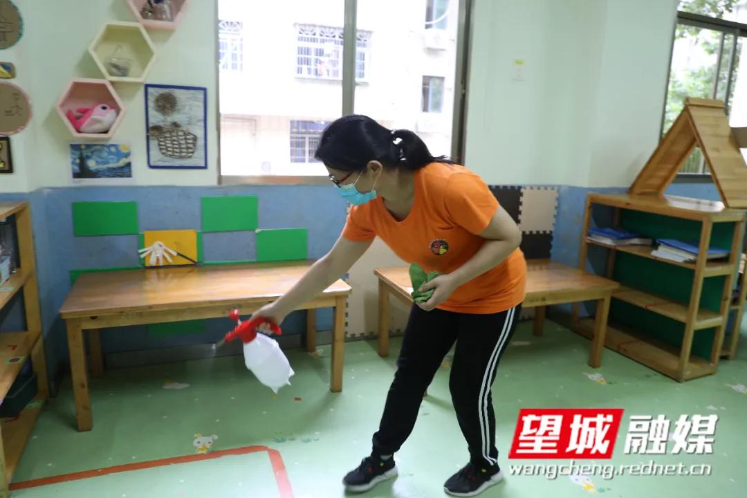 幼园迎新年入园视频,幼儿园开学欢迎孩子回归视频