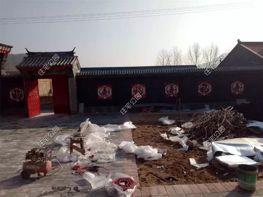 东北农村模块建房大火炕三合院,三合院一层有火炕