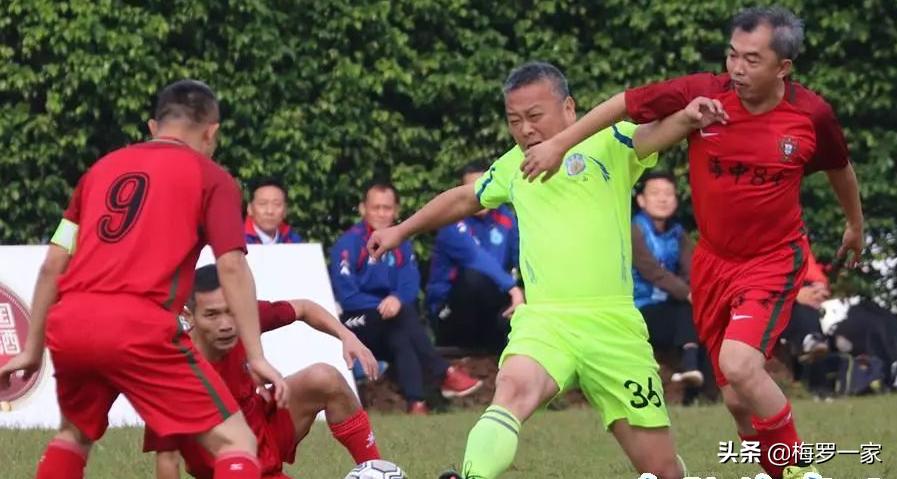 他曾获得过18个世界冠军,亚俱杯夺冠