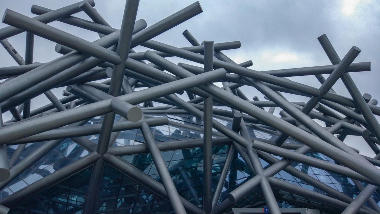 被评安徽最丑建筑,耗资2亿险成烂尾楼,模仿鸟巢却被吐槽像鸡窝