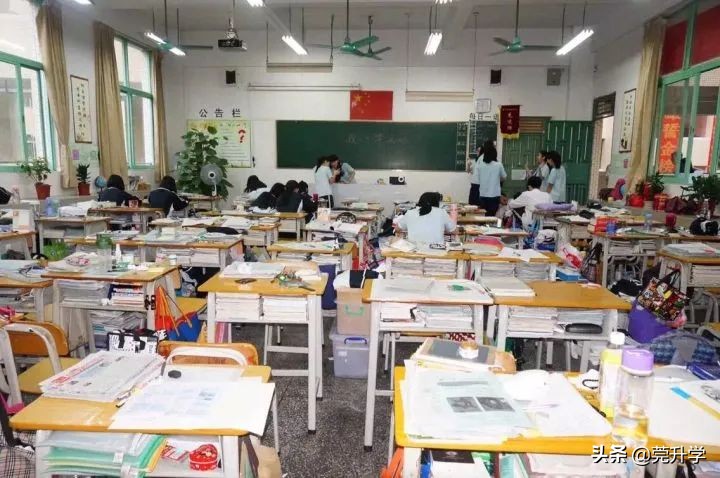 光明初中最耀眼的只是公办班！？民办班值得入读吗？