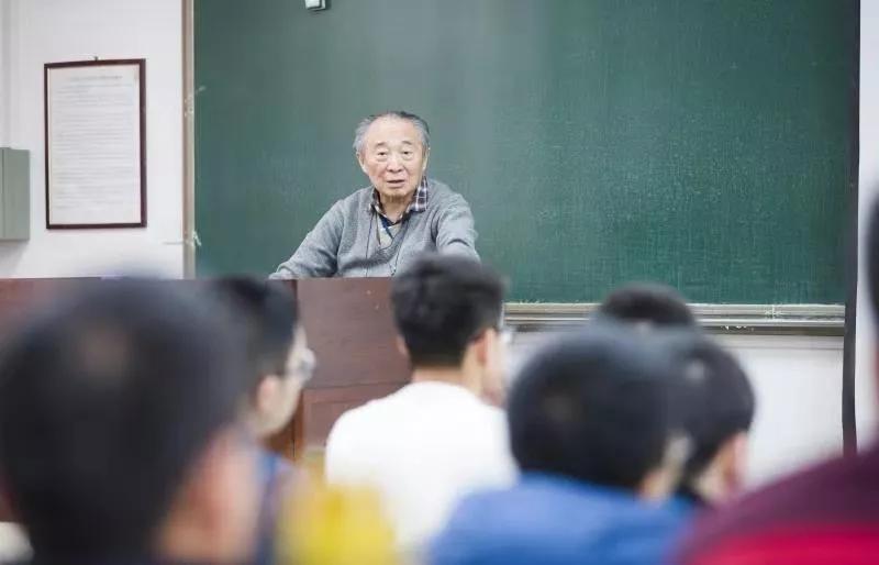 恭喜考生考入大连理工文案,寒门学子考上大连理工