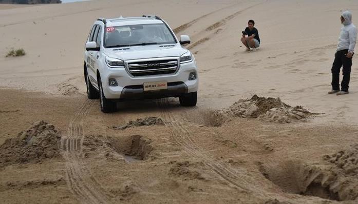 哈弗h9暴力越野和丰田普拉多对比,哈弗h9对比丰田普拉多