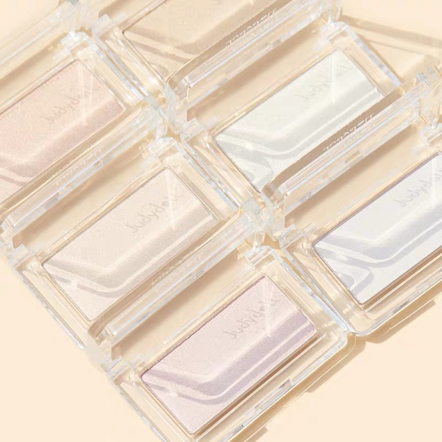 新手化妆必备的平价彩妆推荐,新手化妆必备好物