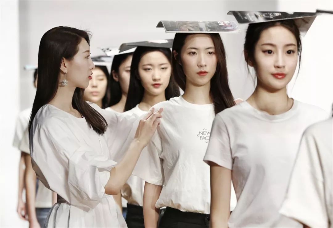 努力变优秀成为更有价值的人,努力变得优秀才会遇到更优秀的人