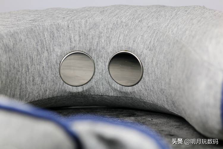 美国u型颈椎枕,u型按摩颈椎枕测评