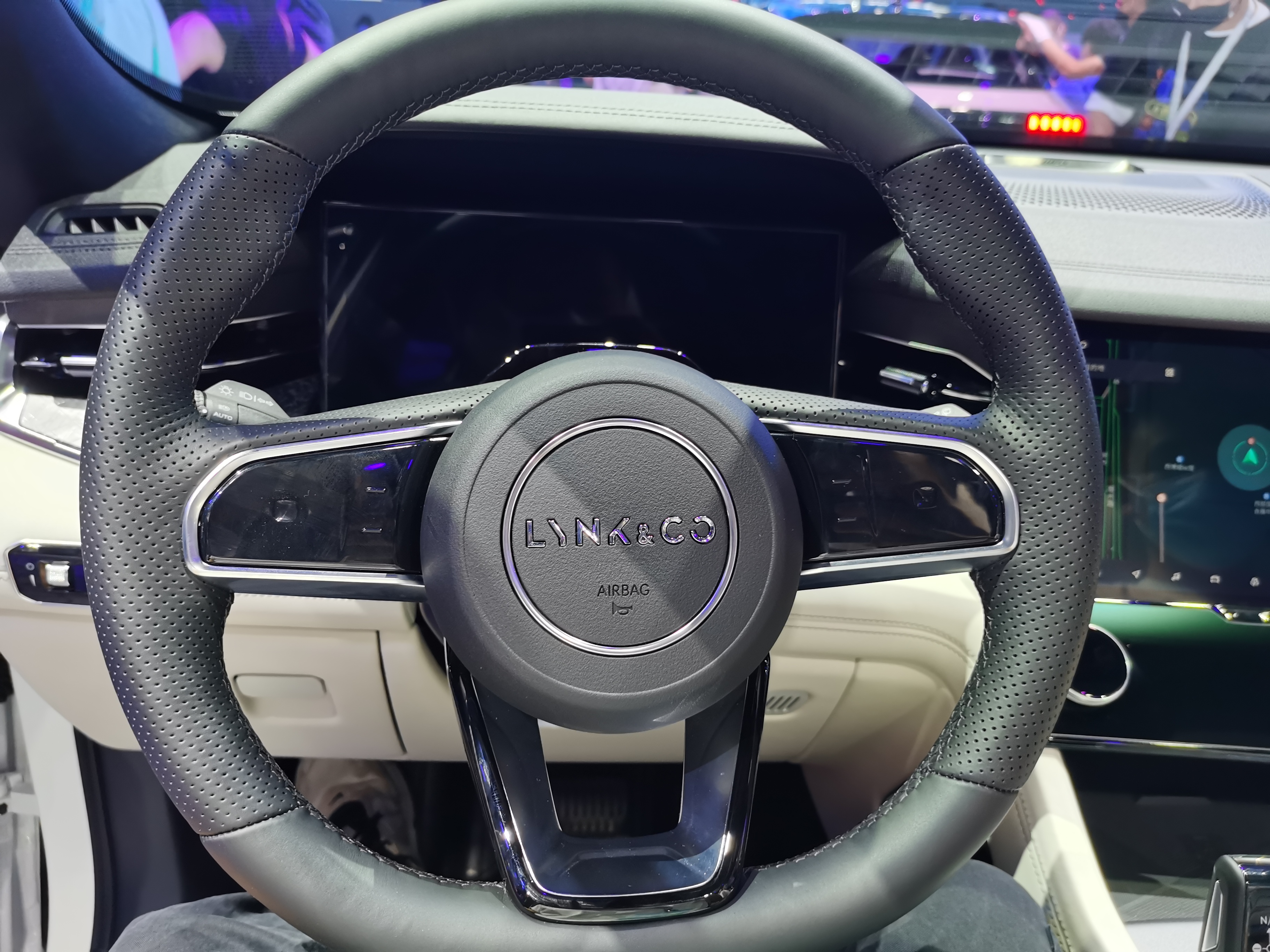 领克09phev和xc90phev区别,领克09音响和沃尔沃xc90音响对比