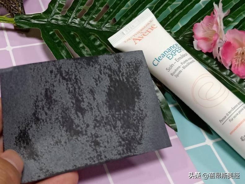 雅漾祛油清痘乳怎么样,雅漾舒缓专研温和洁面乳测评