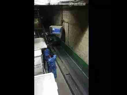 女子国外托运，8万块奢侈品被偷得一件不剩，疑机场人员联手作案