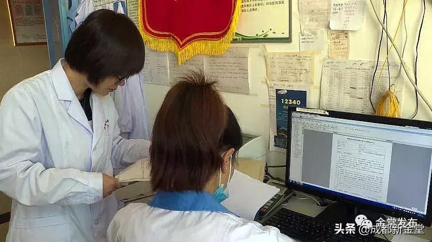 感动！金堂女医生自己输着氧连做3台手术