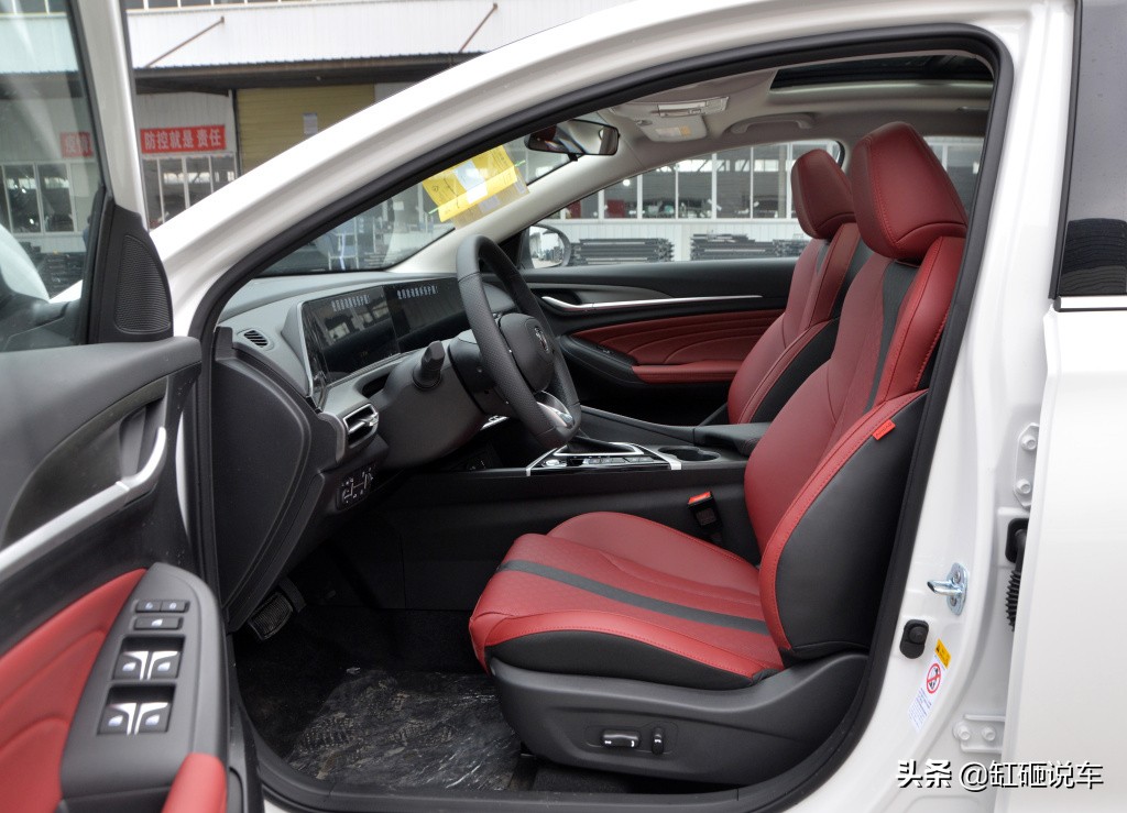 最新款长安逸动顶配,2021款长安逸动手动豪华性价比