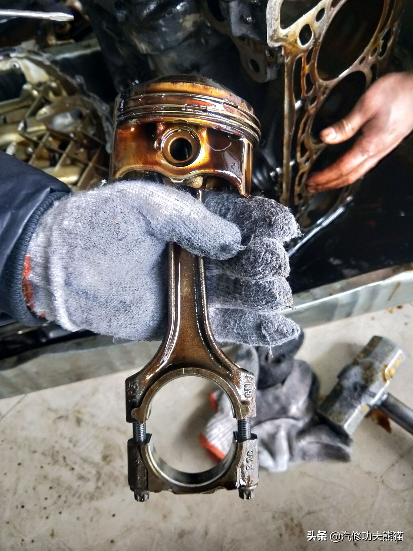 10年斯柯达明锐2.0的烧机油不,12年斯柯达明锐rs烧机油严重吗