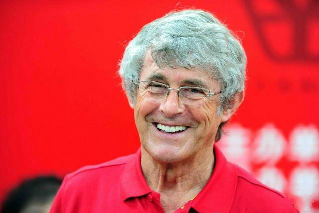 米卢带领国足冲世界杯对阿曼,米卢带领国足冲进世界杯