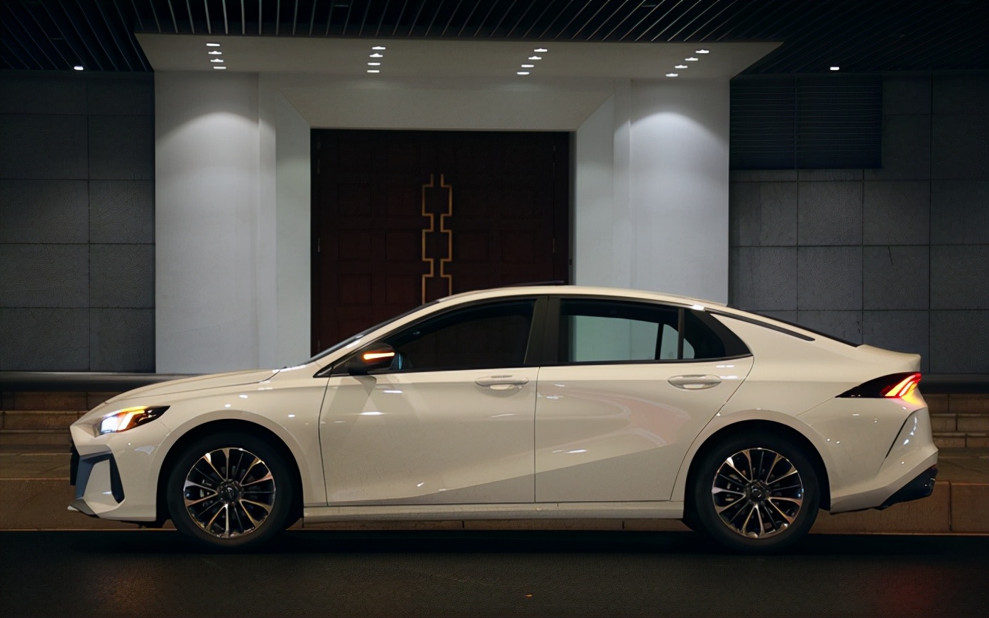 影豹1.5和2.0外观,影豹1.5t先行版