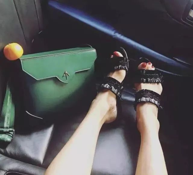 女人必须有的小众名牌包,小众品牌有质感的千元包