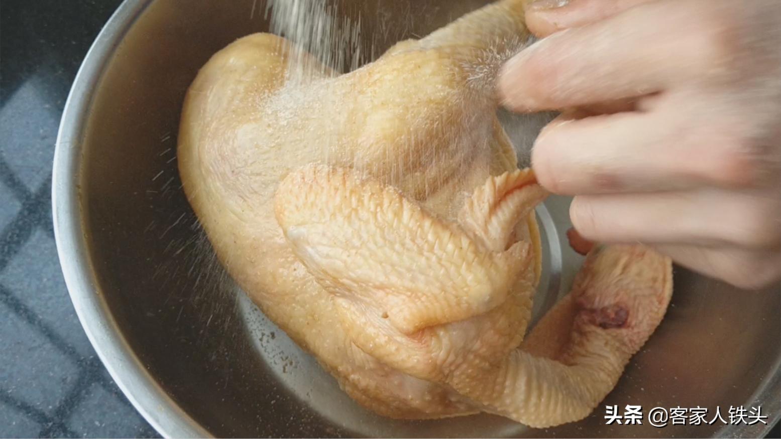 家常盐焗鸡的做法,盐焗鸡翅鸡爪皮香肉脆怎么做