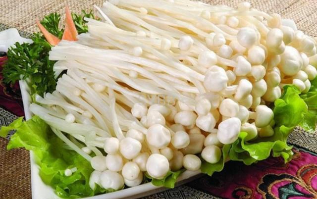 麻辣烫里什么蔬菜不压秤,自选麻辣烫什么菜不压秤