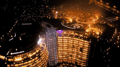 上海世茂深坑酒店建造过程,上海深坑酒店世界建筑奇迹