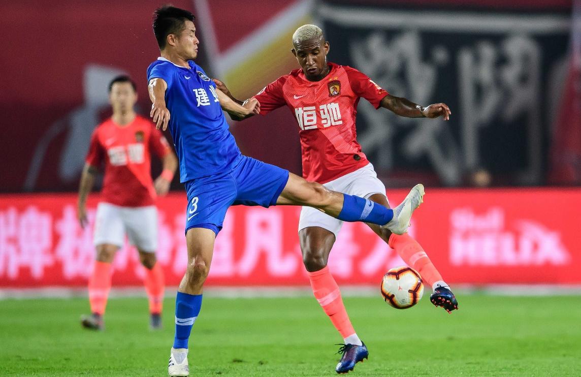 深度分析：“最弱对手”都赢不了，卡纳瓦罗最大败笔在哪？