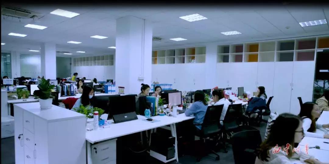 快时尚品牌ur2017,本土快时尚品牌ur的异军突起