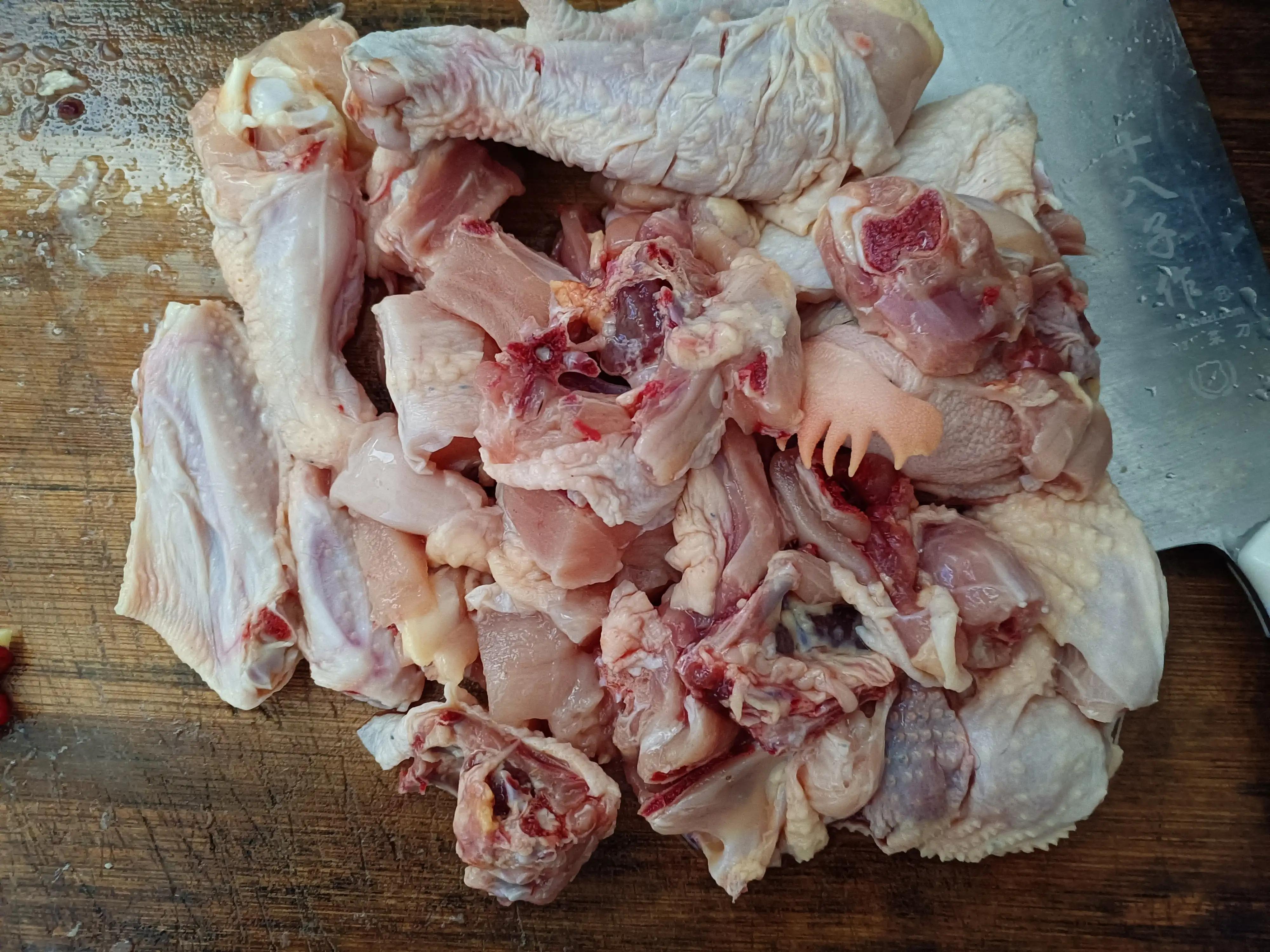 鸡肉这样做营养更低脂,鸡肉怎样吃才能滋补身体