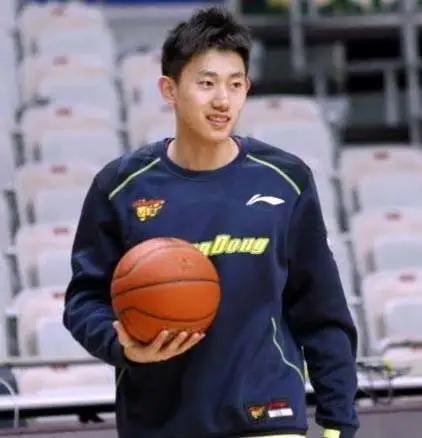 2003年新赛季宏远新球员名单,宏远新队标曝光