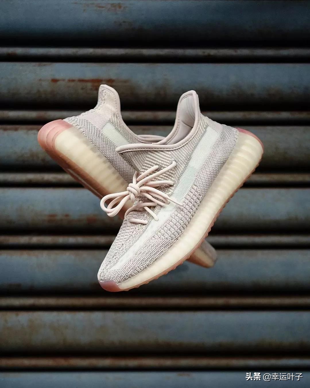 满天星3k入手，*天使黑**暴跌2k，Yeezy「最佳入手时机」来了