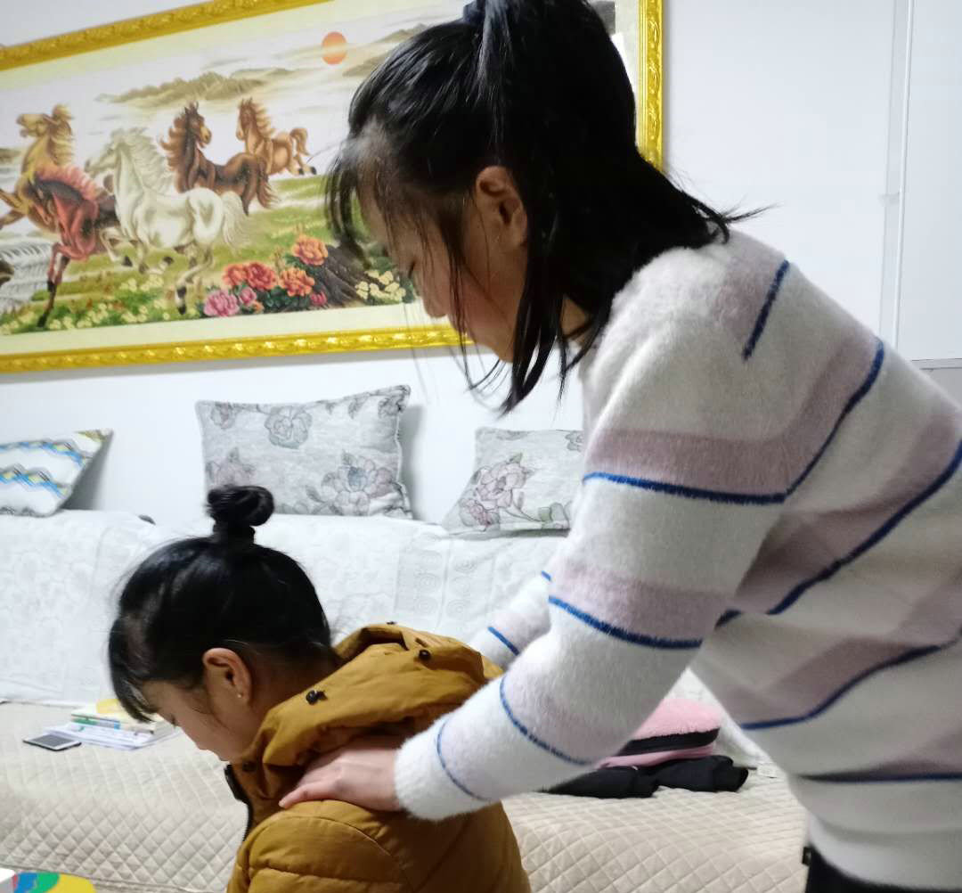 抗击疫情,与爱同行——益民中学“庆三八节——感恩母亲”活动丰富多彩